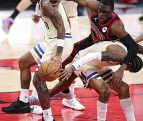 开云体育首页登陆-赛地聚焦：NBA常规赛冲刺阶段热度飙升，密尔沃基雄鹿刷新队史纪录，压力陡增，轮换策略成焦点的简单介绍