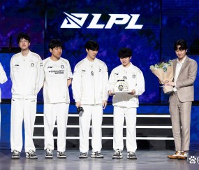 开云体育官方-Rookie焦点对战，Faker与40激战MAD分钟，锐不可当胜负难料！赛场气氛高涨