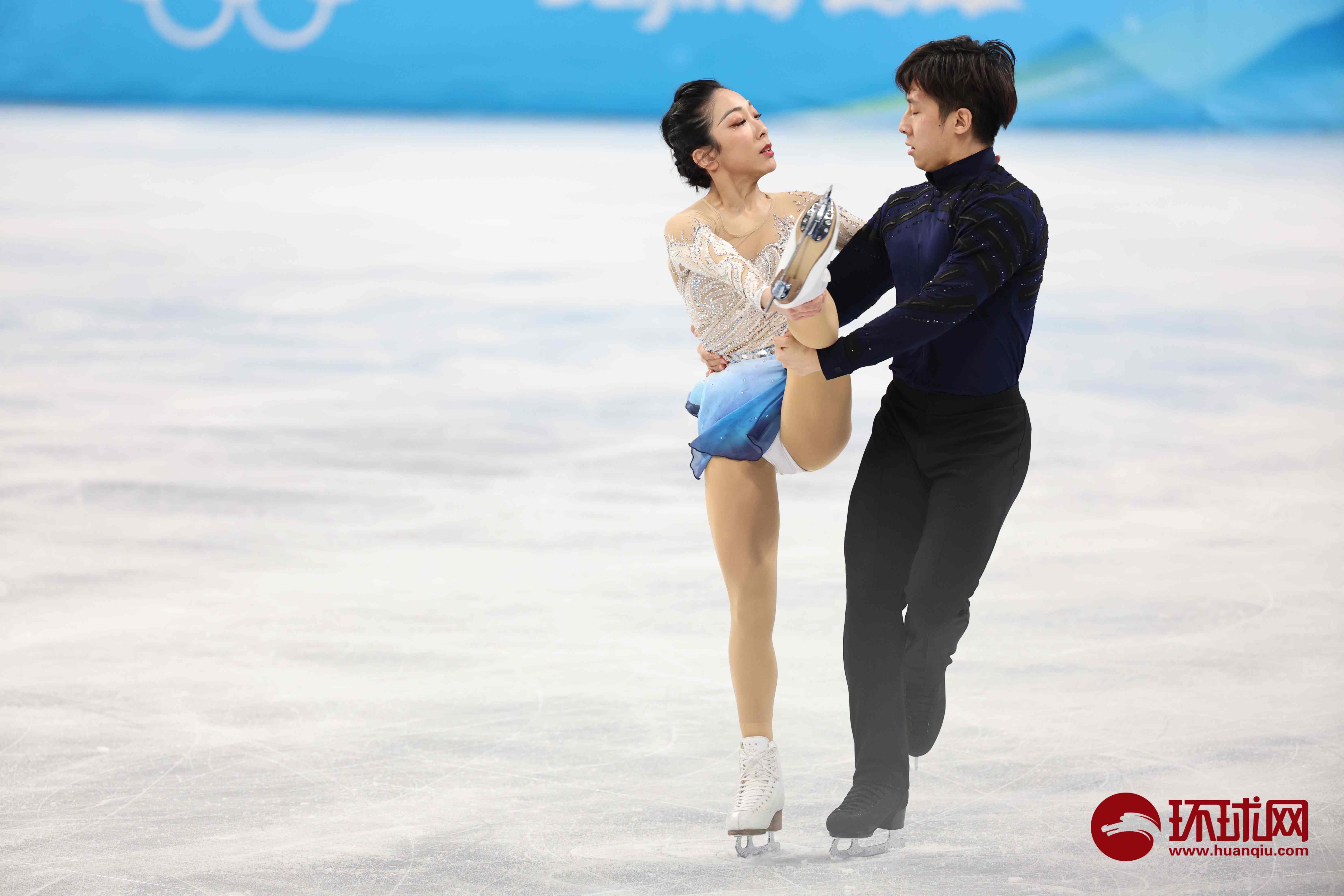 关于科维托娃重返赛场,大比分获胜首场状态出色,曼联观众沸腾!观众掌声雷动的信息 关于科维托娃重返赛场,大比分获胜首场状态出色,曼联观众沸腾!观众掌声雷动的信息