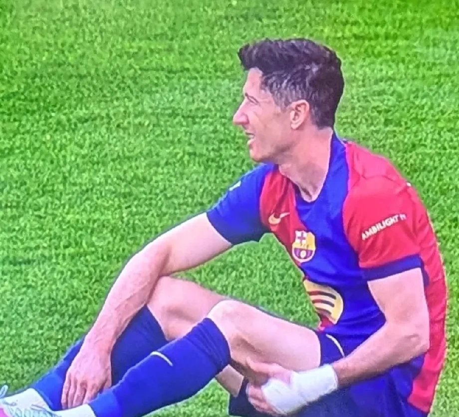 爆冷引发热议!,莱万多夫斯基在法国队比赛中锐不可当观众掌声雷动的简单介绍 爆冷引发热议!,莱万多夫斯基在法国队比赛中锐不可当观众掌声雷动的简单介绍