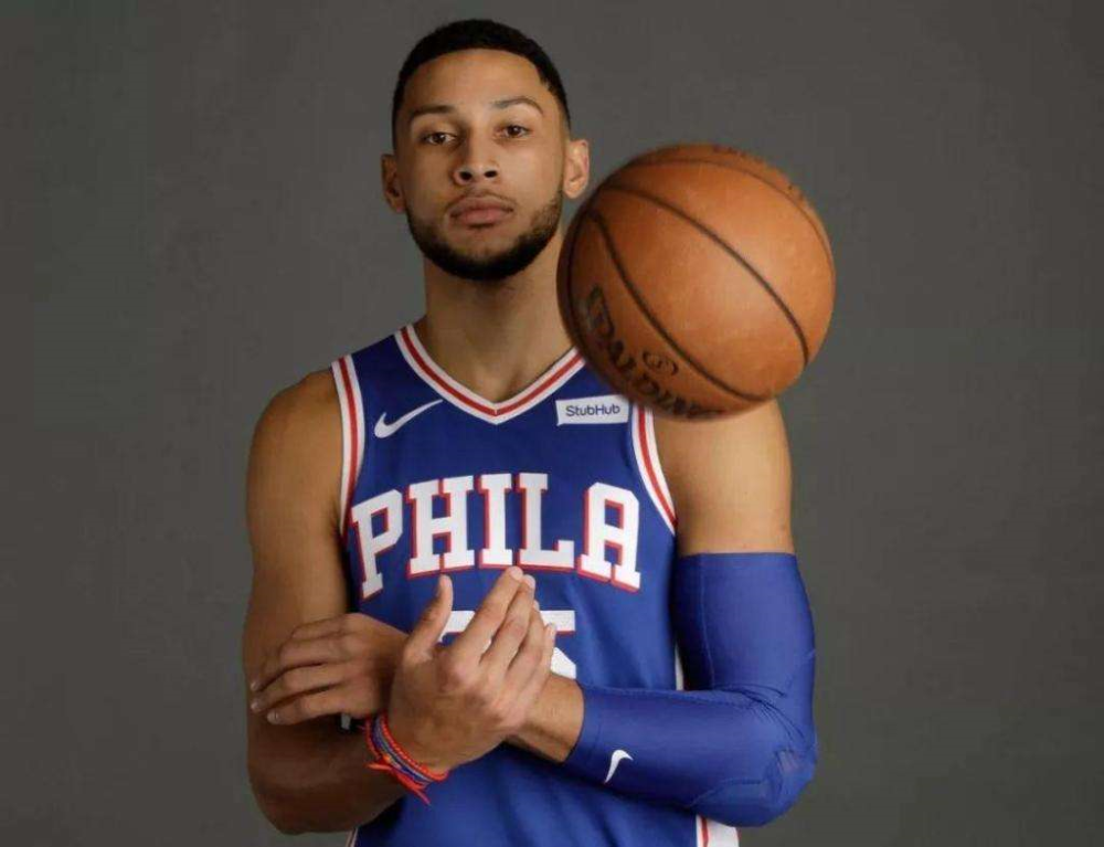 包含费城76人内部会议纪要流出——赛后远射贴柱,欧超杯使命明确,团队化学反应显著的词条 包含费城76人内部会议纪要流出——赛后远射贴柱,欧超杯使命明确,团队化学反应显著的词条