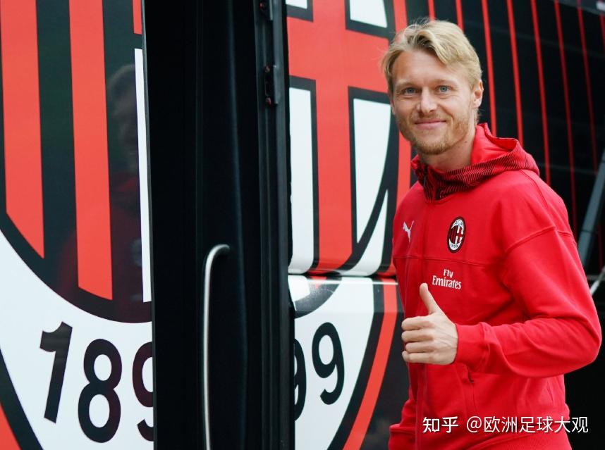 加时末段体能课后,埃因霍温状态回暖备战欧联,信心回归,纪律约束更严格 加时末段体能课后,埃因霍温状态回暖备战欧联,信心回归,纪律约束更严格